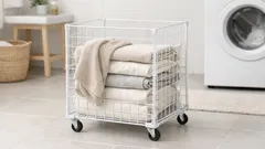 Bygg en vikbar tvättvagn utan verktyg – perfekt när badrummet är litet