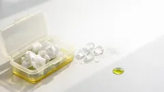 Så får du plastmatlådan ren igen med skaka-tricket på under en minut